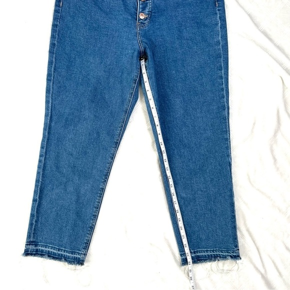 Express Super High Rise Mom Jean 5 Button Fly 
Medium Wash Denim Size 14 - Picture 10 of 16